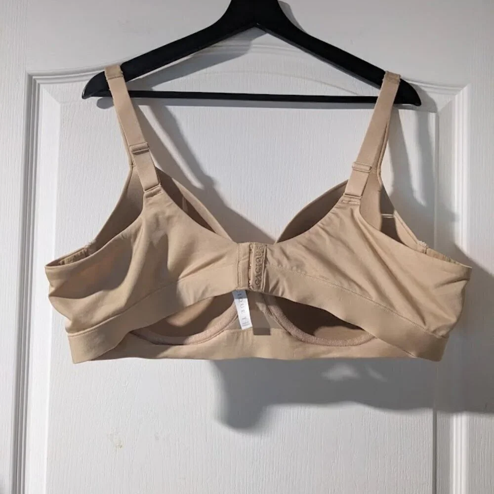 Lane Bryant Cacique | Lightly Lined Full Coverage Mesh Underwire Bra (44C)